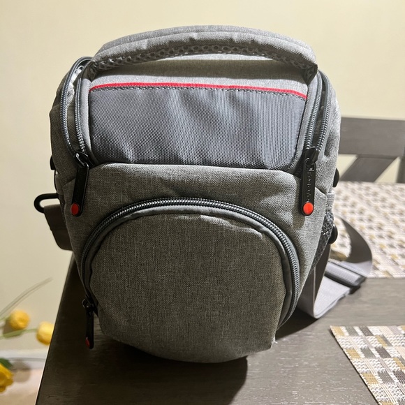 CAMERA CASE (WATERPROOF) - Picture 2 of 7